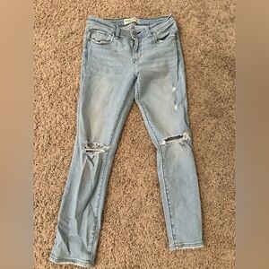 Abercrombie & Fitch Super Skinny Ankle Midrise Distressed Jeans 26 SHORT